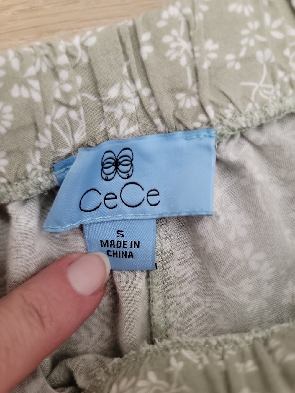 CeCe Ruffle Wide Leg Harem Pants Light Sage Green Floral Soft - Picture 3 of 10